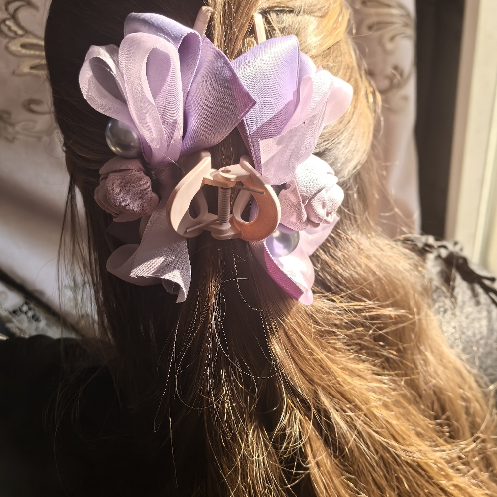 Hair claw